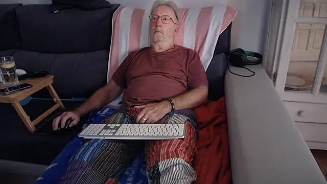 Nudelschwanz online show from 12, 10, 2025