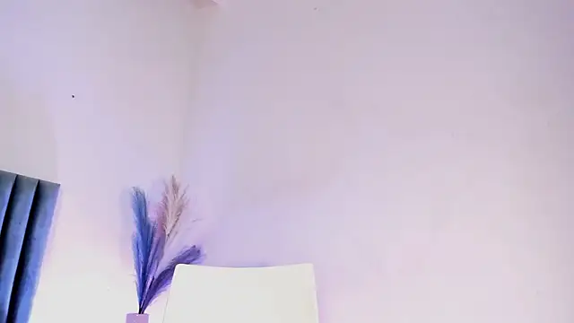 Amber  Davis online show from 5, 2, 2025