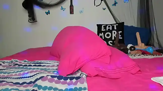 Snapshot of ThickAssRena chatting on 16, 1, 2025 ThickAssRena online show from 16, 1, 2025