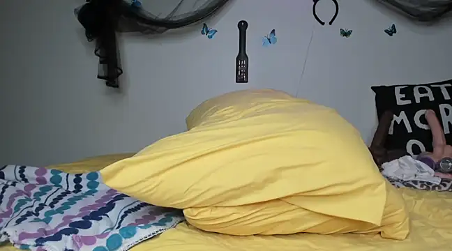 Snapshot of ThickAssRena chatting on 8, 2, 2025 ThickAssRena online show from 8, 2, 2025