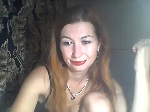 Snapshot of Olesja chatting on 2, 10, 2025 Olesja online show from 2, 10, 2025