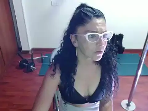 Anitta muscle online show from 18, 3, 2025