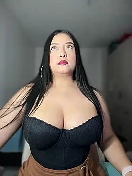 cami ortiz   online show from 6, 1, 2025