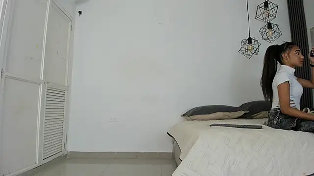 kristyl paez online show from 25, 4, 2026