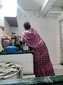 Snapshot of Riyasingh9 chatting on 2, 1, 2025 Riyasingh9 online show from 2, 1, 2025