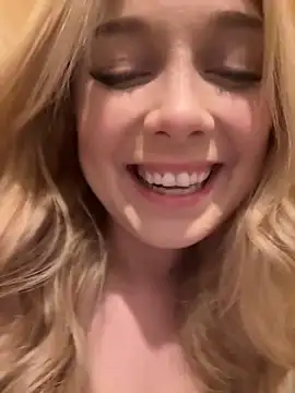 CherryAuroraa online show from 21, 12, 2024