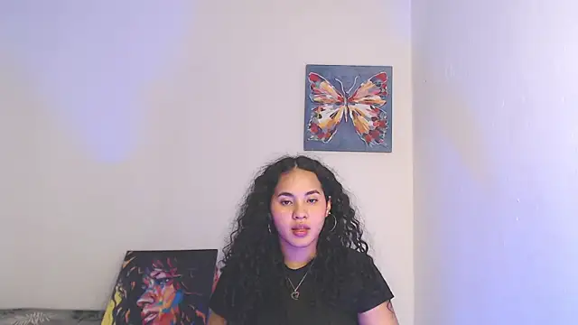 Snapshot of luciana_keating chatting on 15, 9, 2025 luciana keating online show from 15, 9, 2025