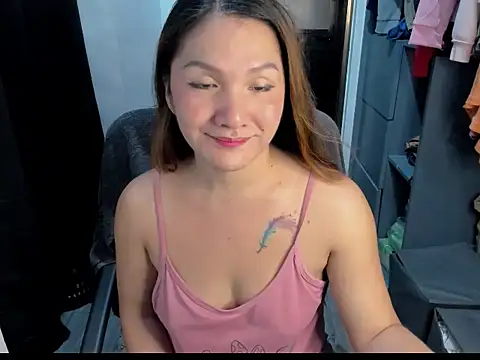 Snapshot of soooooANGEL chatting on 3, 11, 2025 soooooANGEL online show from 3, 11, 2025