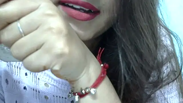 lovelydesi21 online show from 2, 12, 2025