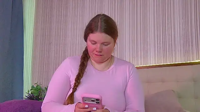 Snapshot of RubyValen chatting on 10, 6, 2026 RubyValen online show from 10, 6, 2026