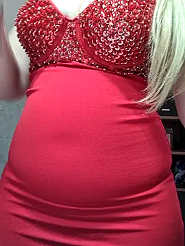 Snapshot of VictoriaMiami chatting on 4, 10, 2025 VictoriaMiami online show from 4, 10, 2025