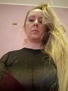 Snapshot of VictoriaMiami chatting on 15, 2, 2026 VictoriaMiami online show from 15, 2, 2026