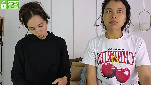 sexychanell 18 online show from 24, 4, 2026