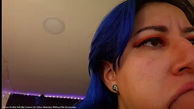 pussytight pervert online show from 22, 4, 2026