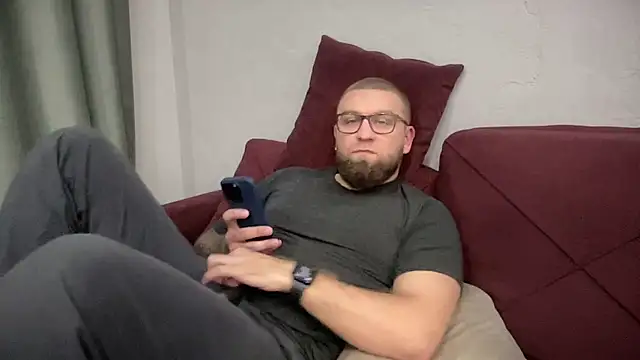 Snapshot of Bear_bear_ chatting on 6, 2, 2025 Bear bear online show from 6, 2, 2025