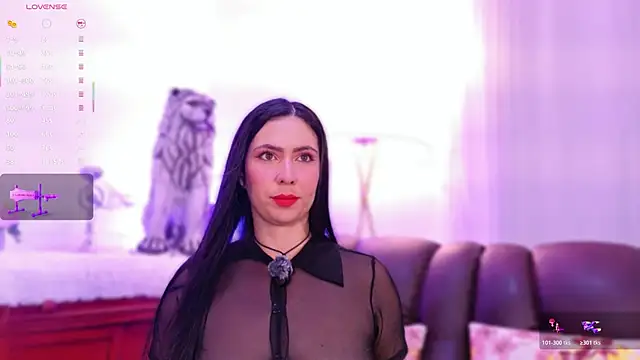 lara giraldo online show from 15, 4, 2026