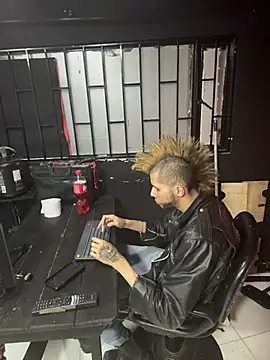 Snapshot of Master_rudeboy chatting on 17, 11, 2025 Master rudeboy online show from 17, 11, 2025