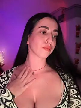 Emylia online show from 13, 12, 2024