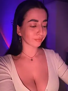 Emylia online show from 28, 1, 2025