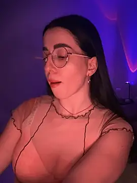 Emylia online show from 16, 2, 2025