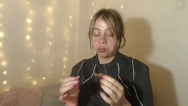 Snapshot of SweetSofty chatting on 2, 5, 2026 SweetSofty online show from 2, 5, 2026