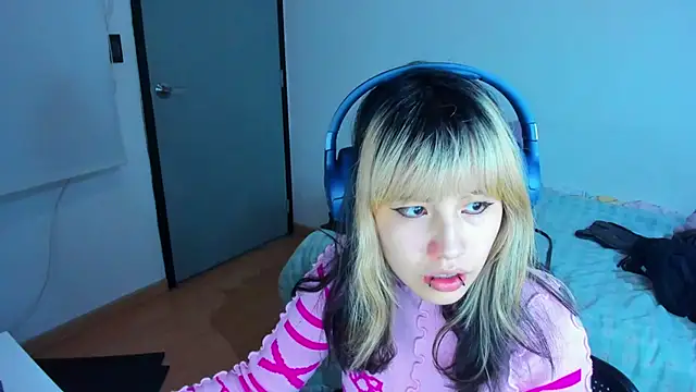 Snapshot of Akane-Mou chatting on 27, 12, 2024 Akane-Mou online show from 27, 12, 2024