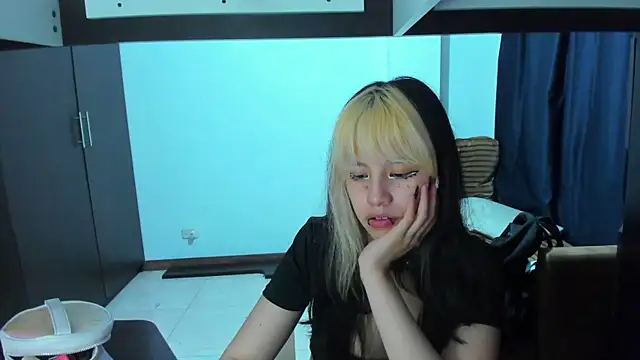 Snapshot of Akane-Mou chatting on 23, 2, 2025 Akane-Mou online show from 23, 2, 2025