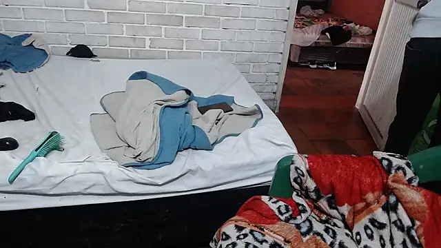 valeriaswang Lucas online show from 17, 4, 2026