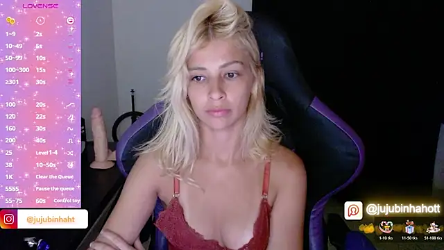 Snapshot of jujubinhahot chatting on 14, 11, 2025 jujubinhahot online show from 14, 11, 2025