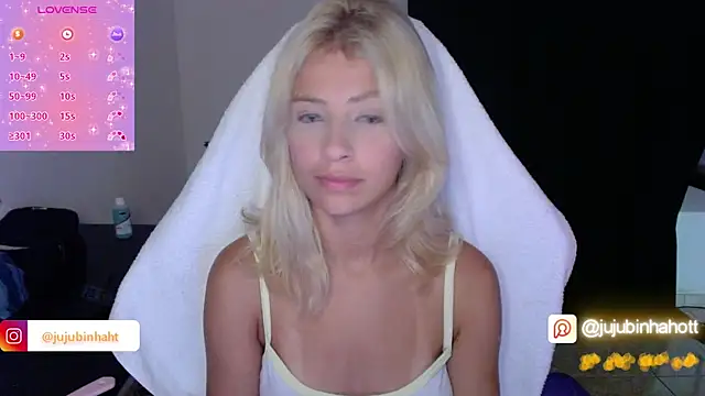 Snapshot of jujubinhahot chatting on 24, 11, 2025 jujubinhahot online show from 24, 11, 2025