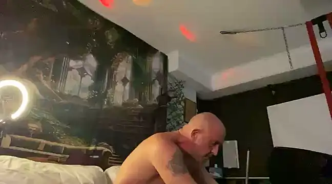 OSIRlS online show from 1, 2, 2025