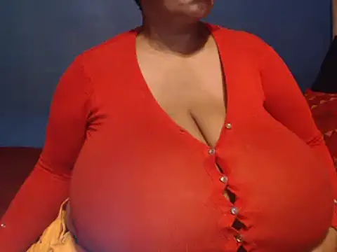 Snapshot of CUTEFIRMMELONSS chatting on 6, 2, 2025 CUTEFIRMMELONSS online show from 6, 2, 2025