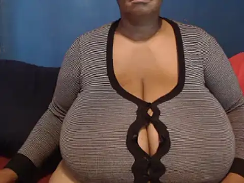 Snapshot of CUTEFIRMMELONSS chatting on 16, 2, 2025 CUTEFIRMMELONSS online show from 16, 2, 2025