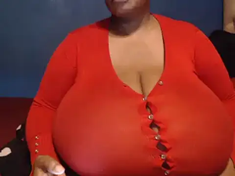 Snapshot of CUTEFIRMMELONSS chatting on 19, 2, 2025 CUTEFIRMMELONSS online show from 19, 2, 2025