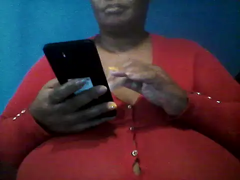 Snapshot of CUTEFIRMMELONSS chatting on 25, 2, 2025 CUTEFIRMMELONSS online show from 25, 2, 2025