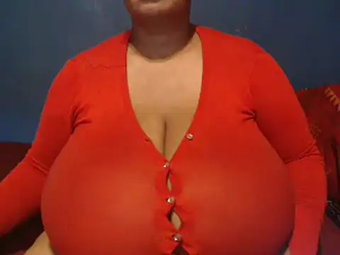 Snapshot of CUTEFIRMMELONSS chatting on 1, 3, 2025 CUTEFIRMMELONSS online show from 1, 3, 2025