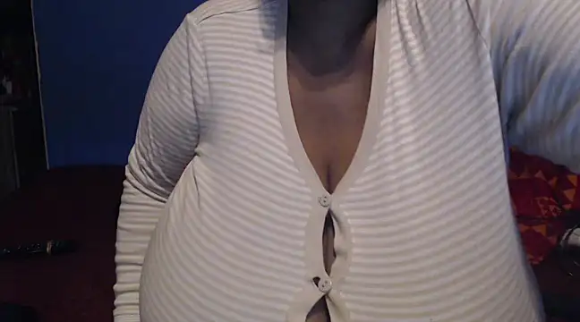 Snapshot of CUTEFIRMMELONSS chatting on 7, 3, 2025 CUTEFIRMMELONSS online show from 7, 3, 2025