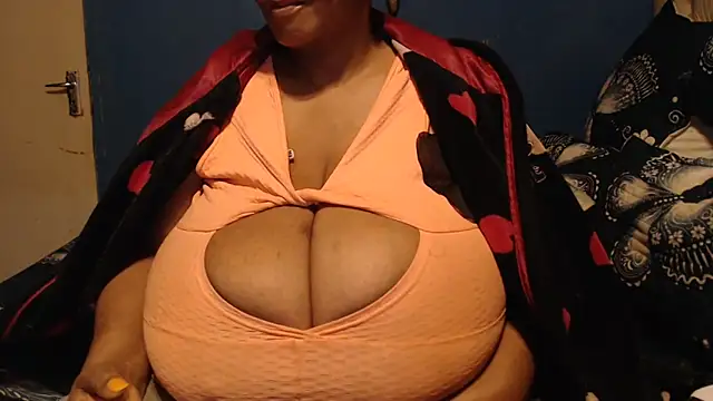 Snapshot of CUTEFIRMMELONSS chatting on 25, 9, 2025 CUTEFIRMMELONSS online show from 25, 9, 2025