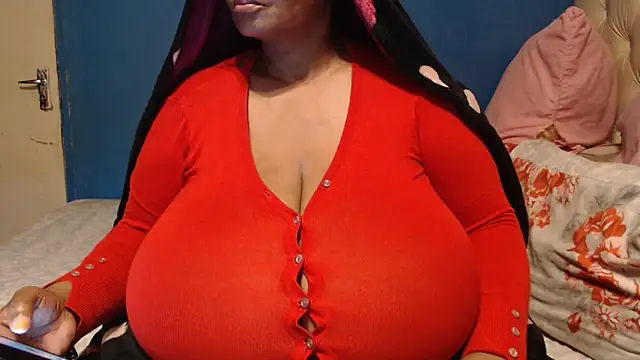 Snapshot of CUTEFIRMMELONSS chatting on 16, 10, 2025 CUTEFIRMMELONSS online show from 16, 10, 2025