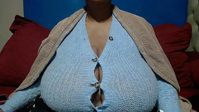 CUTEFIRMMELONSS online show from 30, 5, 2026