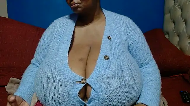 CUTEFIRMMELONSS online show from 11, 6, 2026