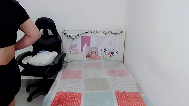 Youlittlepervertt  online show from 14, 1, 2025