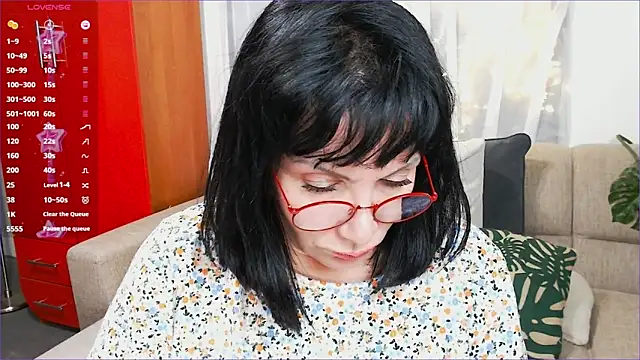 SquirtySlut online show from 12, 12, 2024