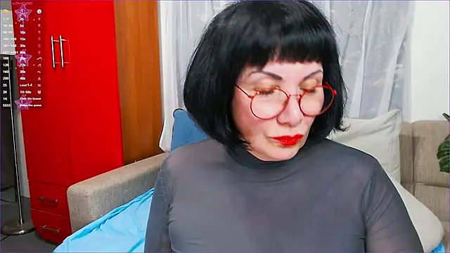 SquirtySlut online show from 28, 1, 2025