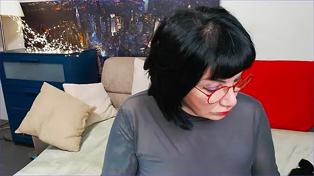 SquirtySlut online show from 28, 2, 2025