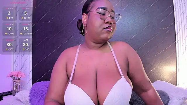 Darnellqueen online show from 8, 4, 2026