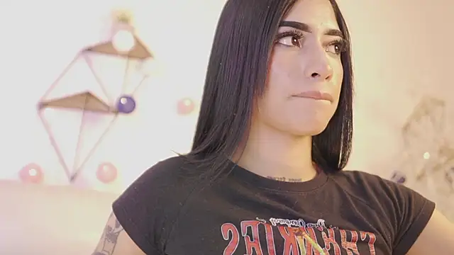 driana hoffman online show from 5, 3, 2026