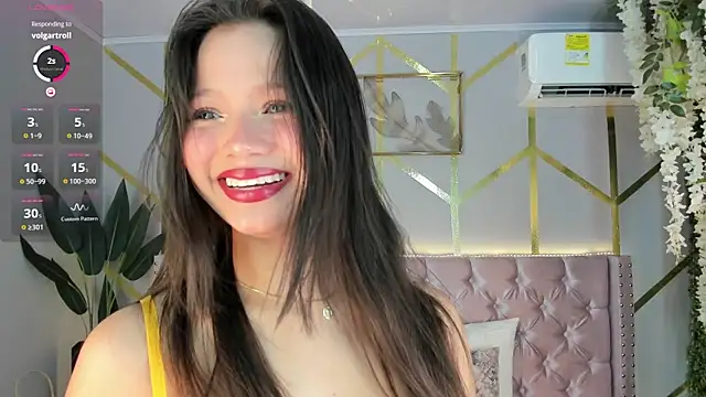 Snapshot of candy_beck chatting on 10, 3, 2025 candy beck online show from 10, 3, 2025