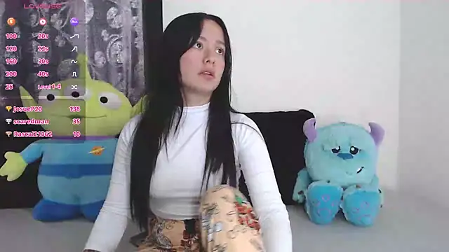 Snapshot of it_l chatting on 13, 3, 2025 it l online show from 13, 3, 2025