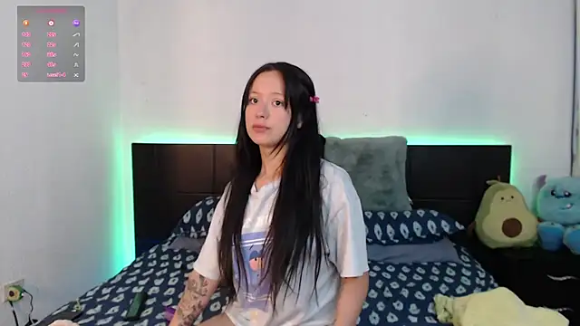 Snapshot of it_l chatting on 9, 9, 2025 it l online show from 9, 9, 2025